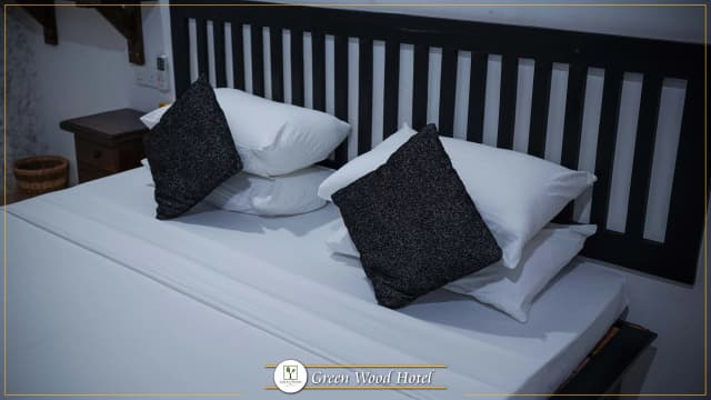 Sigiriya Green Wood Hotel gallery image 7